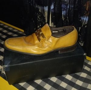 Man dress shoes Kenneth Cole